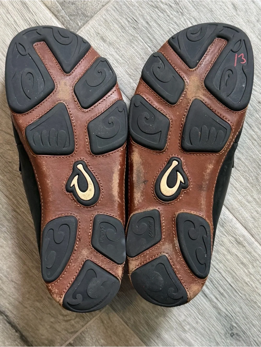 OluKai moloa black
